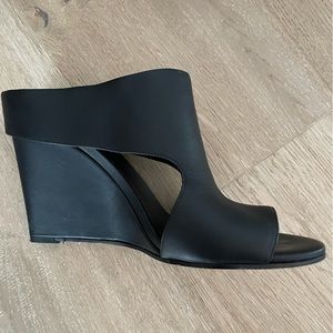 Black Vince leather wedges with cute side cut outs